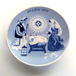 Vintage 1971 Porsgrund Norway Julen Christmas "A Child Is Born" Wall Plate